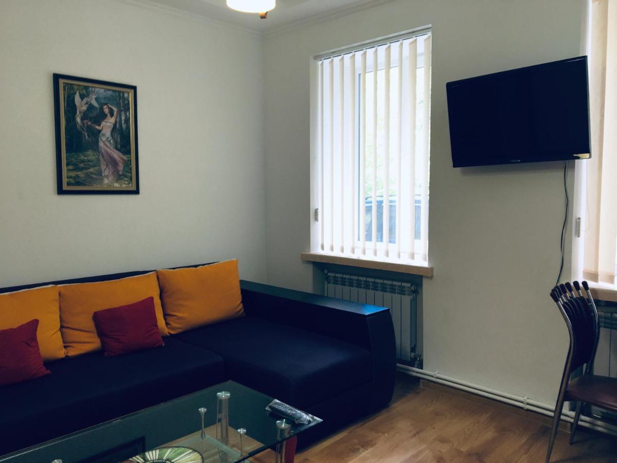 Centre Apartamento Kamianets-Podilskyi Exterior foto
